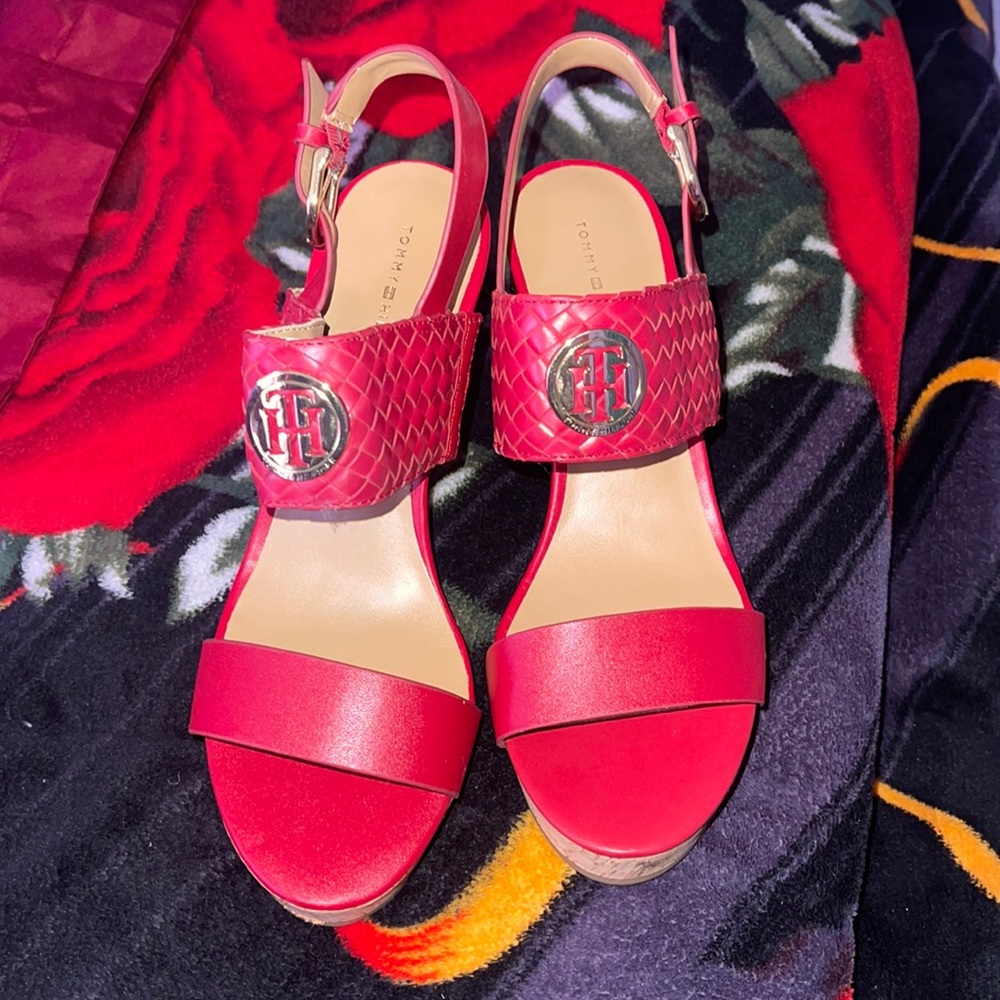 tommy hilfiger wedges red never worn